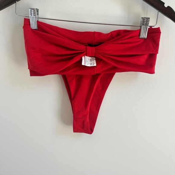 Pretty Little Thing 90s Bandeau Swimsuit - Picture 6 of 6